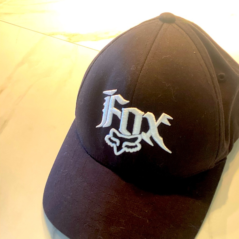 FOX hat youth
